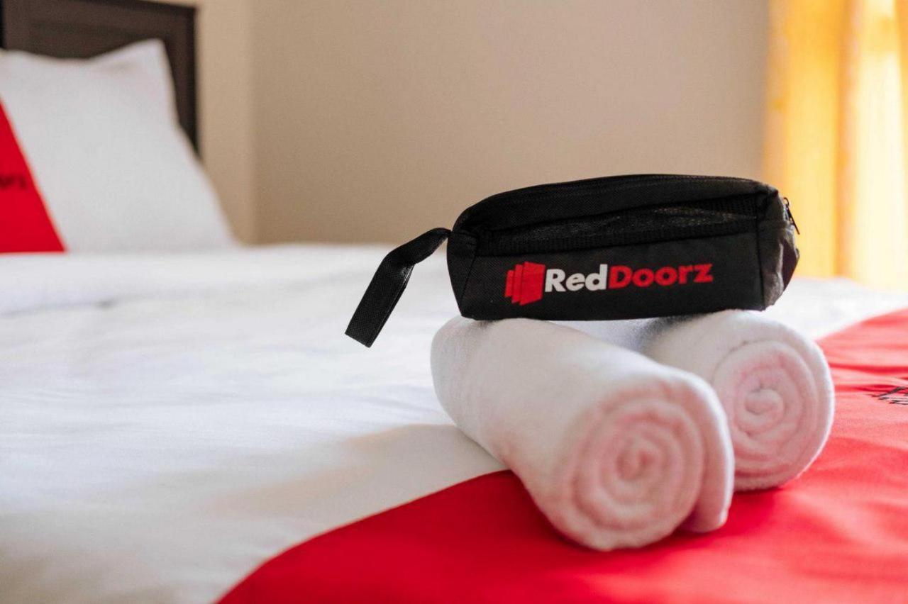 Reddoorz Near Ringroad City Walks Medan Exterior foto